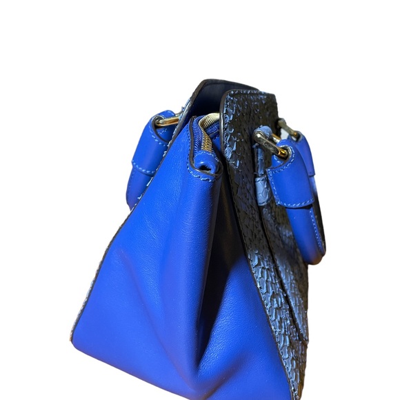 Escada in excellent condition. Used only few times. - Picture 3 of 16